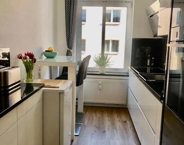 Appartamento Attraktive Mit Balkon Zum Gruenen Hinterhof *